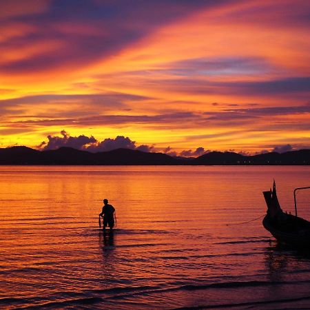 Modern Sunset Sea House Lam Sai Villa Ko Yao Noi Bagian luar foto