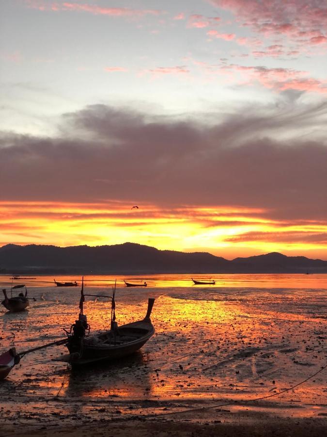 Modern Sunset Sea House Lam Sai Villa Ko Yao Noi Bagian luar foto